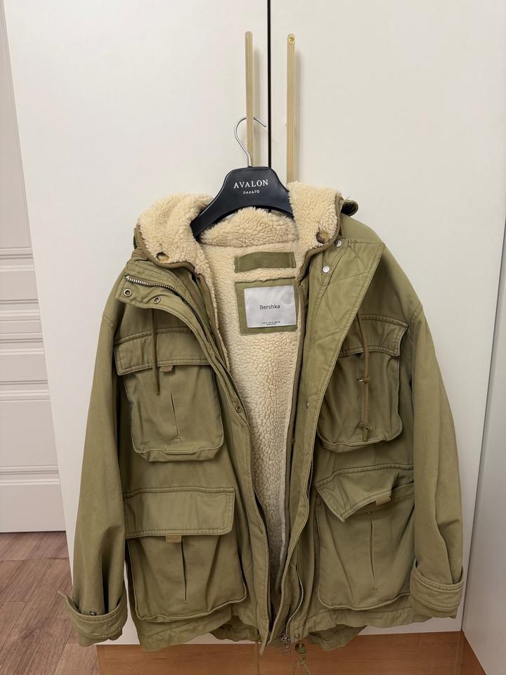 Парка Bershka