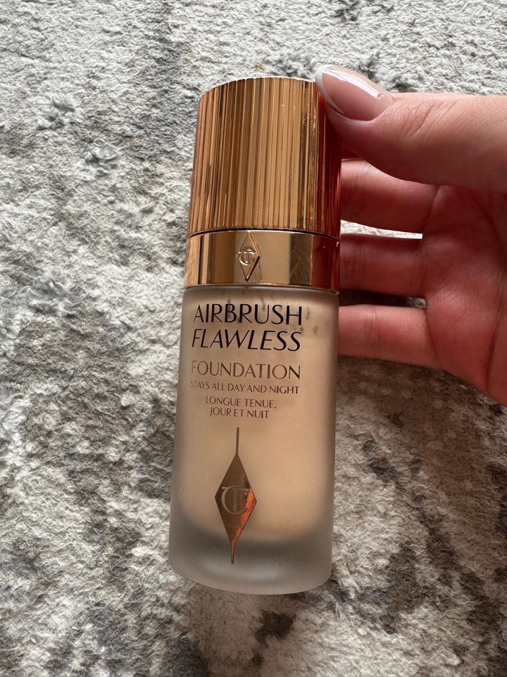 Тональный крем Charlotte Tilbury Airbrush Flawless Foundation 3cool