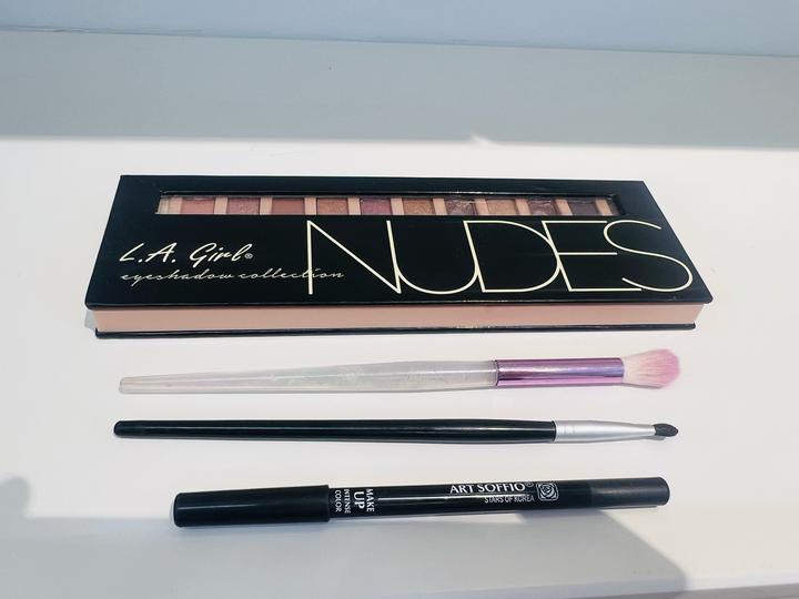 NUDES
