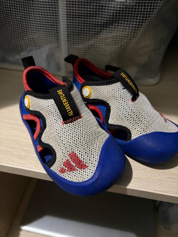 Сандалии adidas