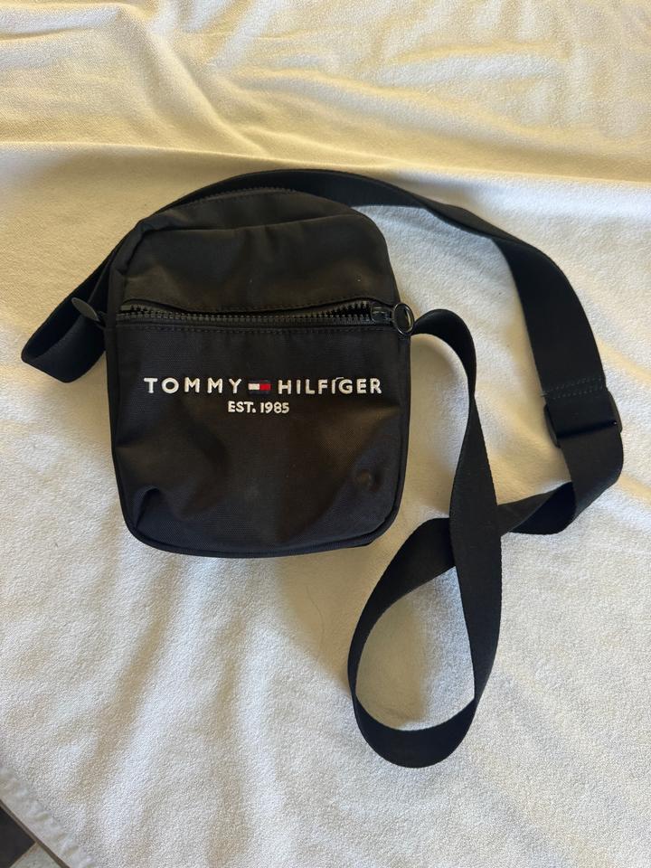 Tommy Hilfiger
