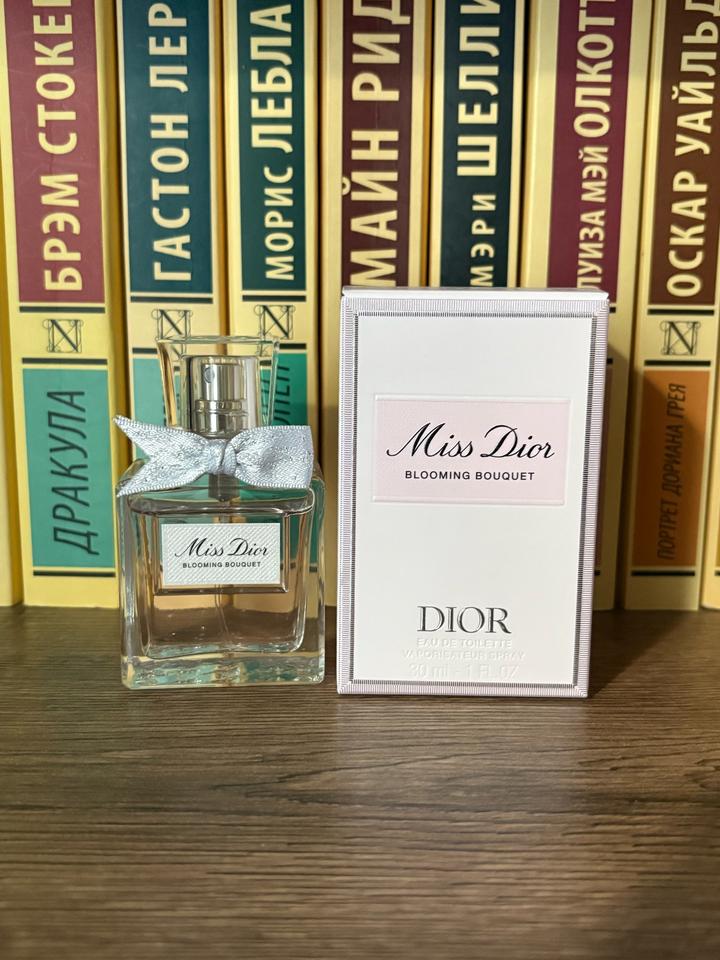 Женская туалетная вода Dior Miss Dior Blooming Bouquet