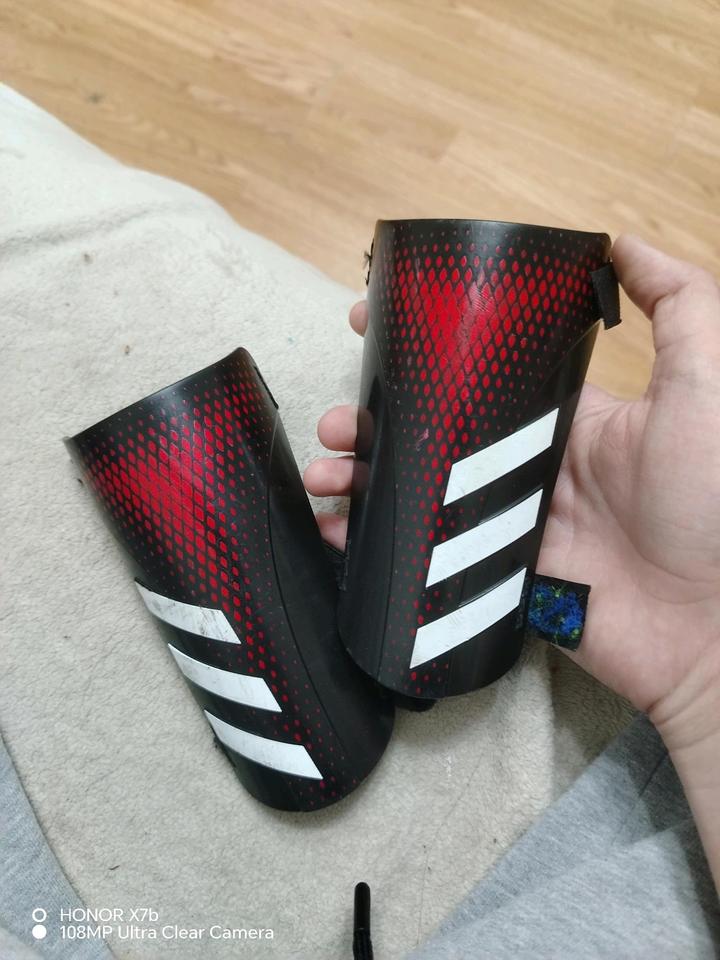 Adidas Щитки адидас