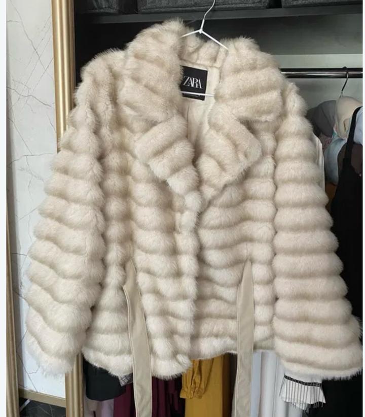 Полушубок ZARA