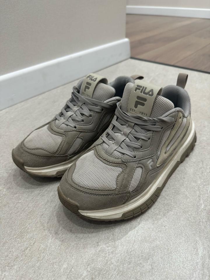 Кроссовки FILA