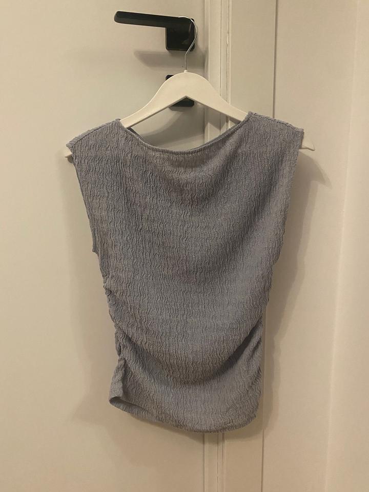 H&M