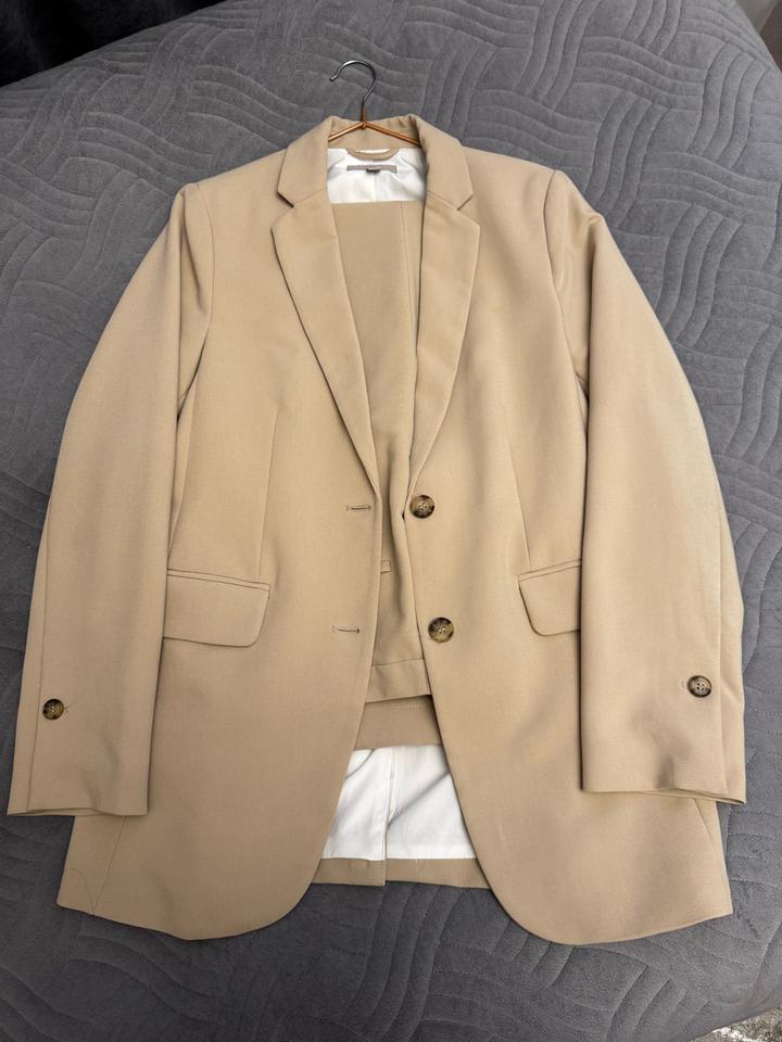 H&M