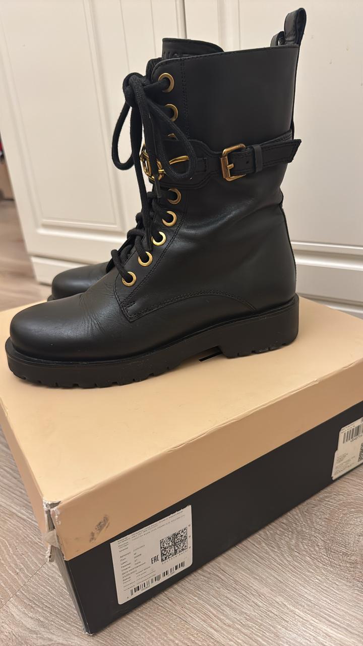 TwinSet Milano Ботинки на шнуровке