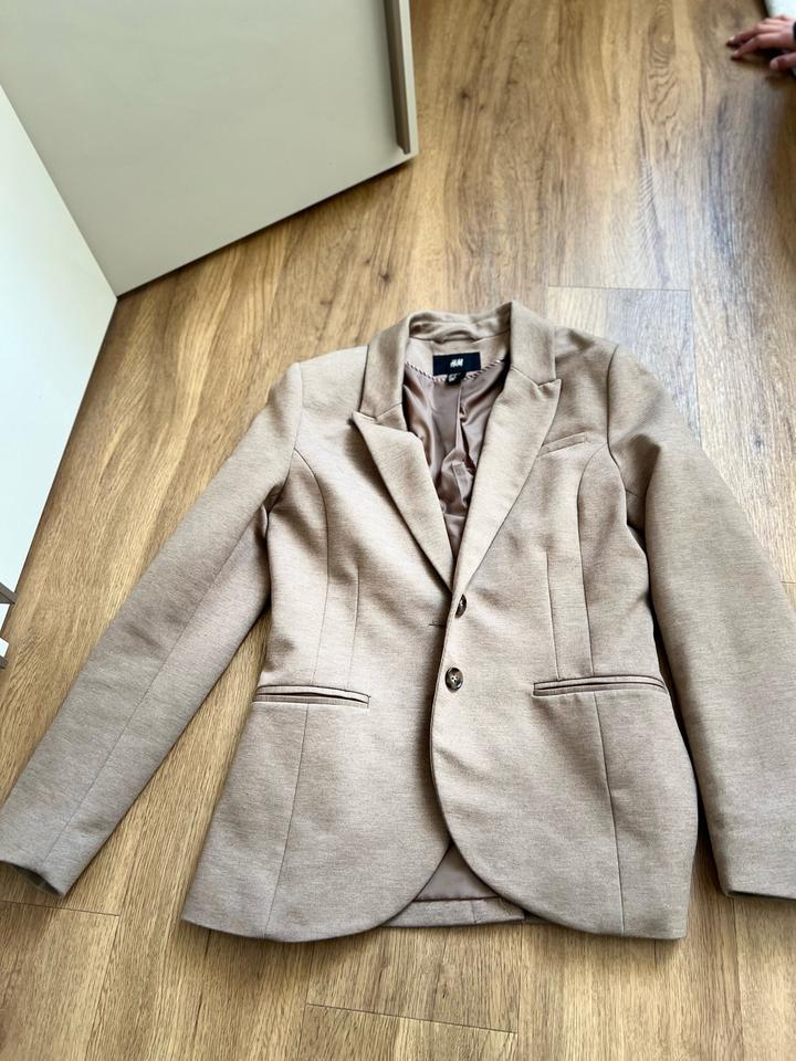 Пиджак H&M молочный