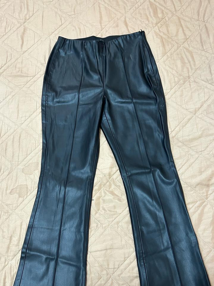 Брюки из экокожи Zara