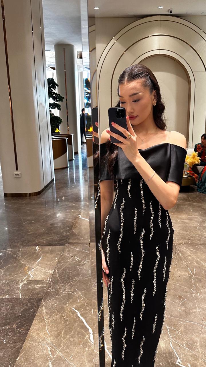Elit Bella
