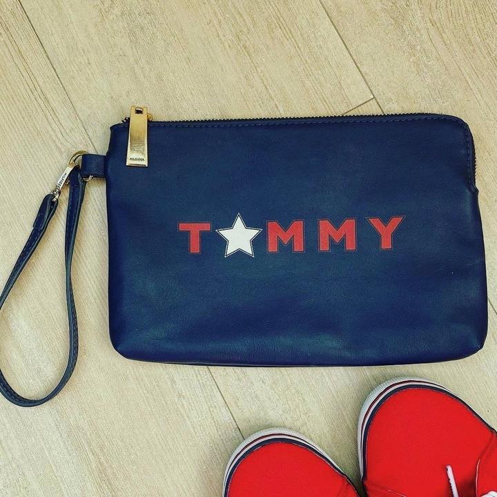 Клатч TOMMY HILFIGER (оригинал)