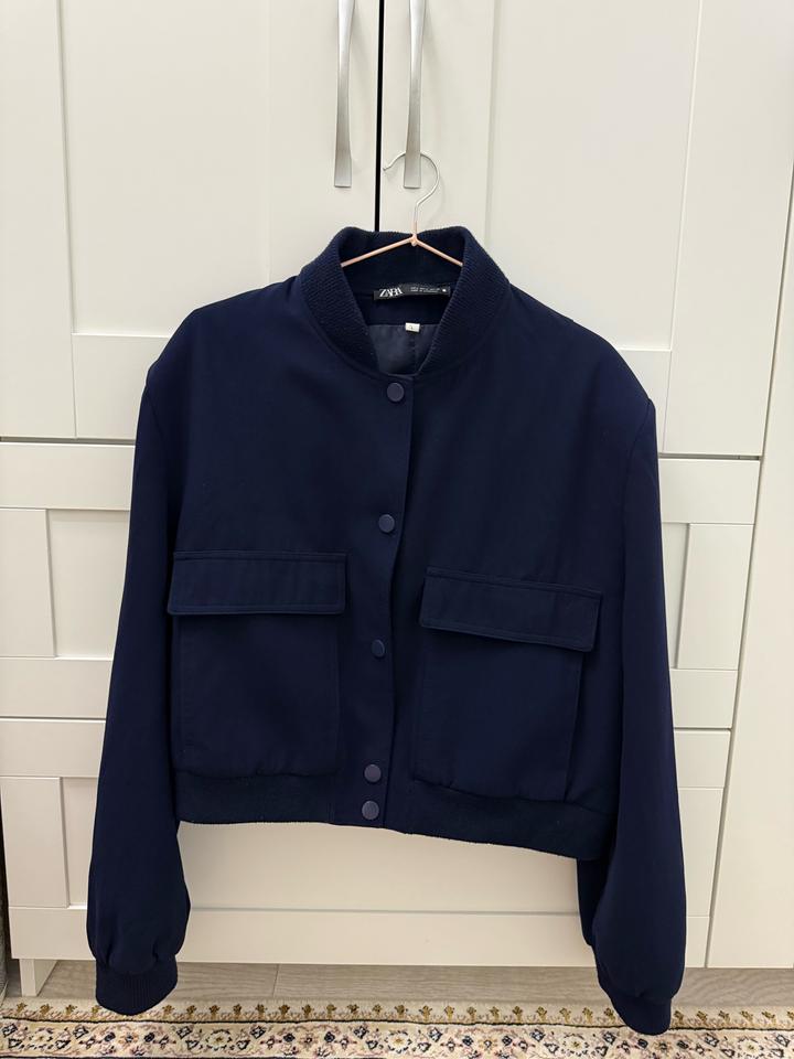 Бомбер под ZARA