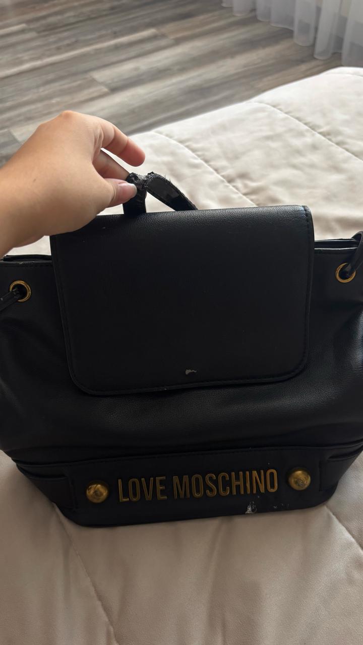 Love Moschino