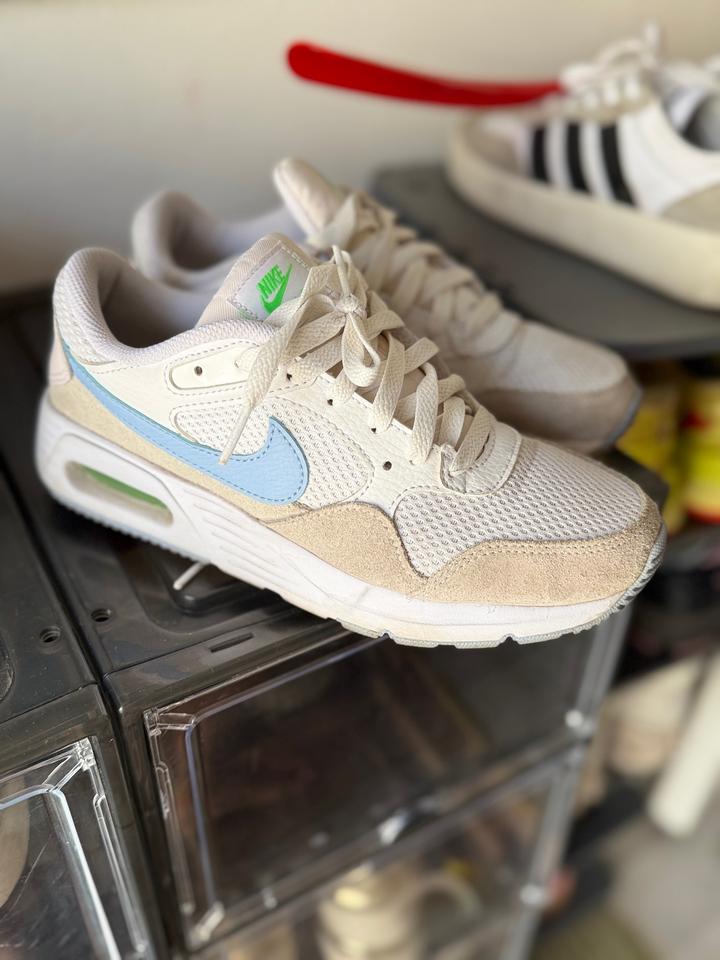 Nike