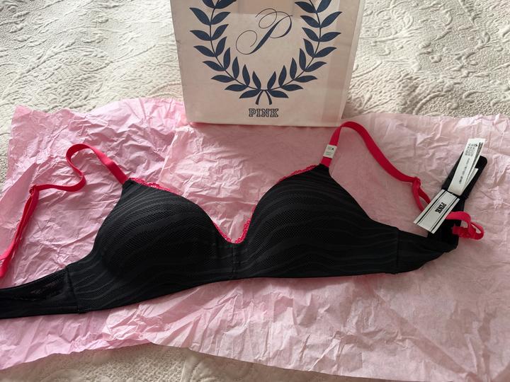 Бюстгальтер PINK Victoria's Secret