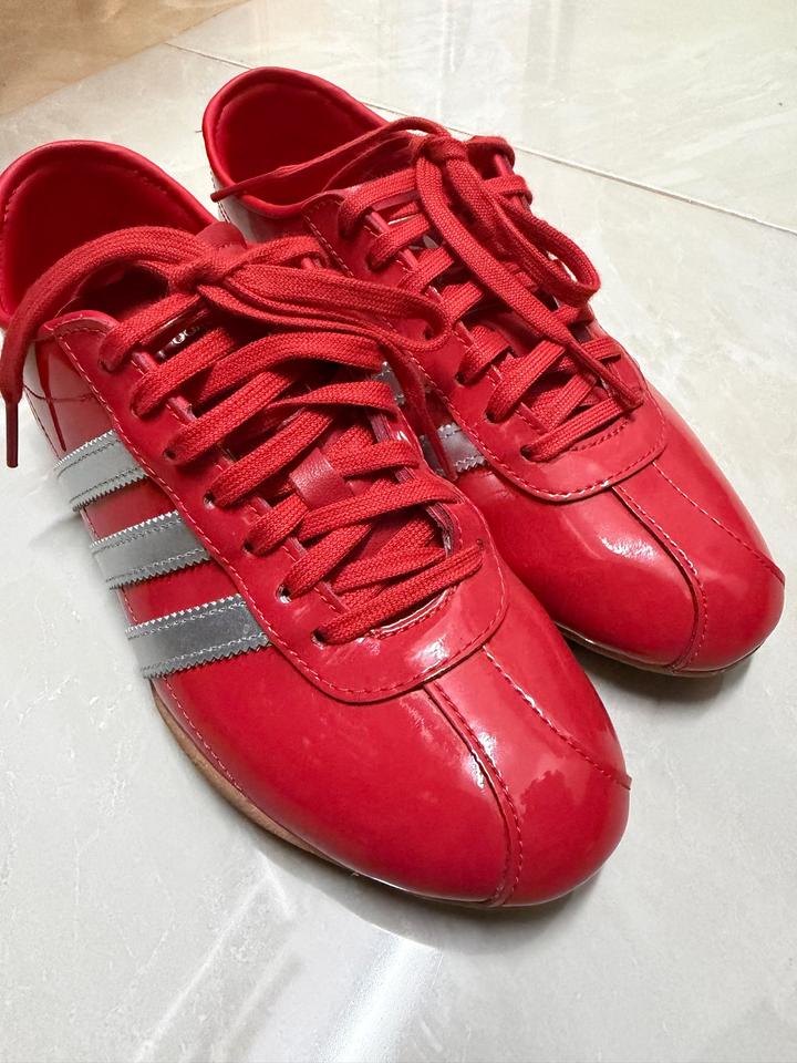 Кроссовки adidas Tokyo