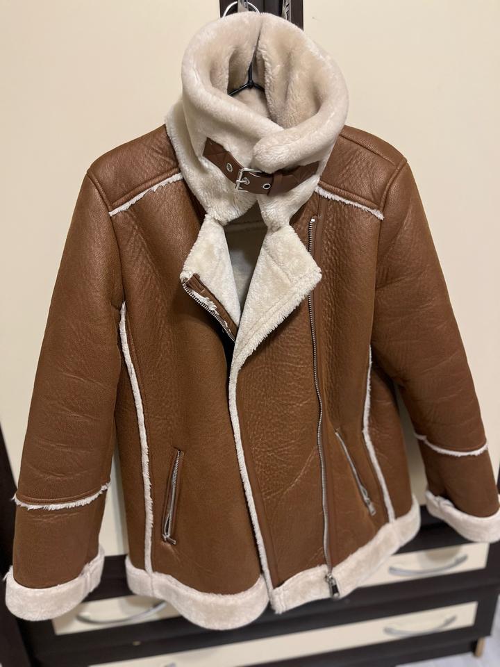 Дубленка Stradivarius