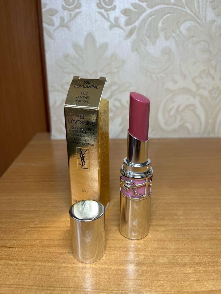 Yves Saint Laurent
