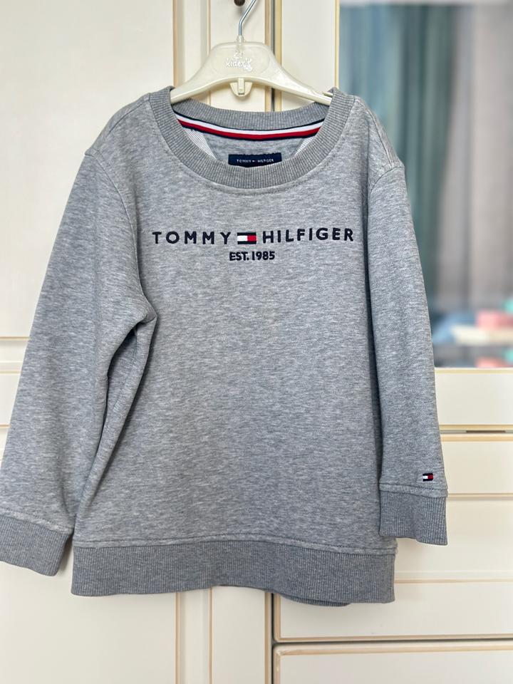 Tommy Hilfiger