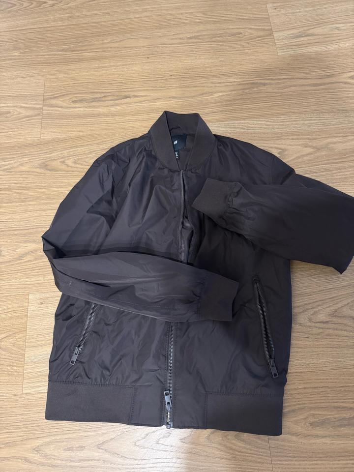 Бомбер H&M