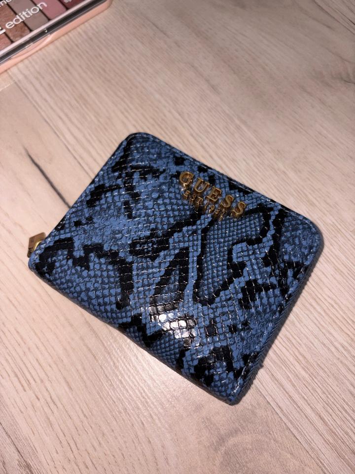 GUESS