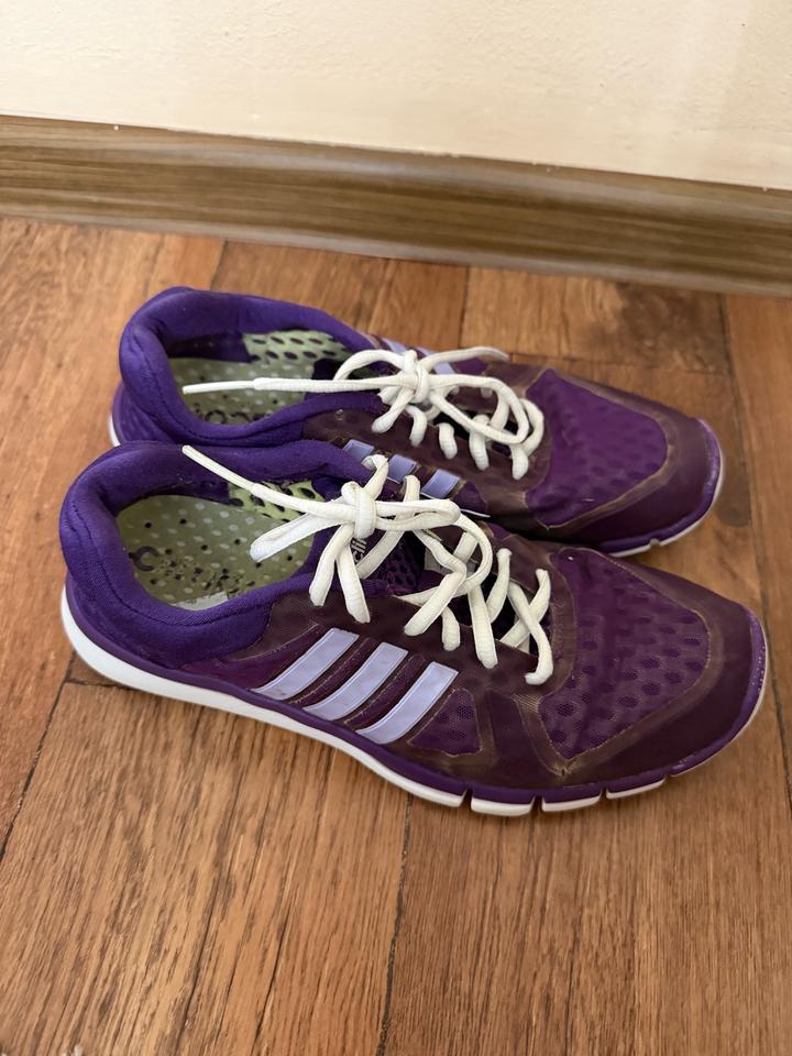 Кроссовки adidas