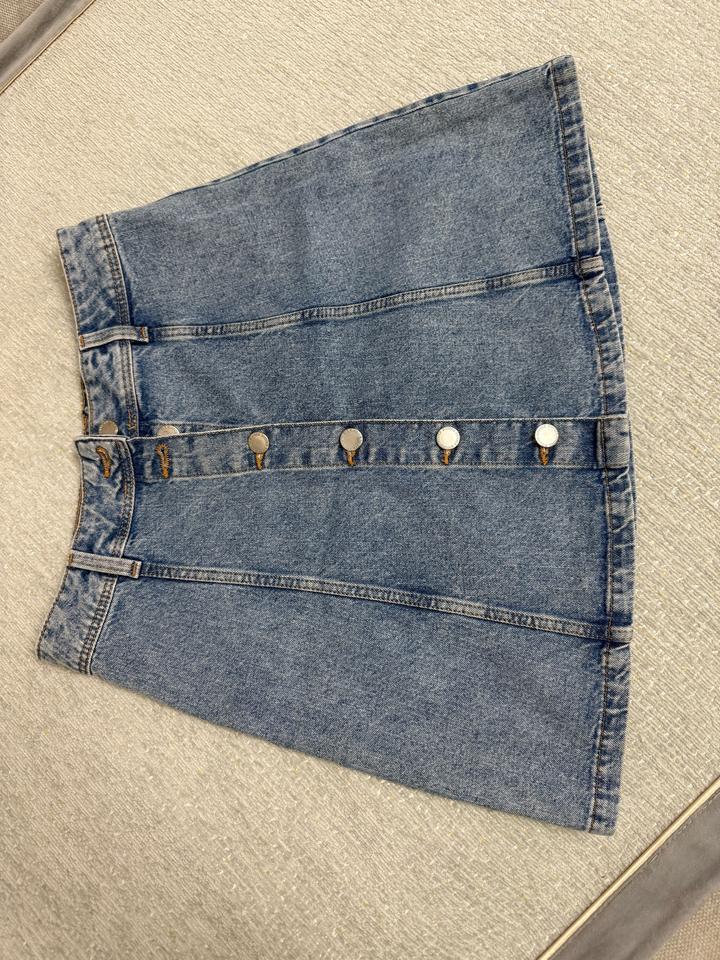 H&M