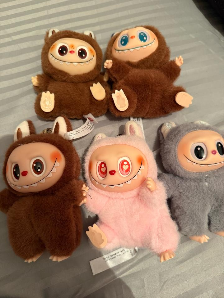 Игрушки Labubu