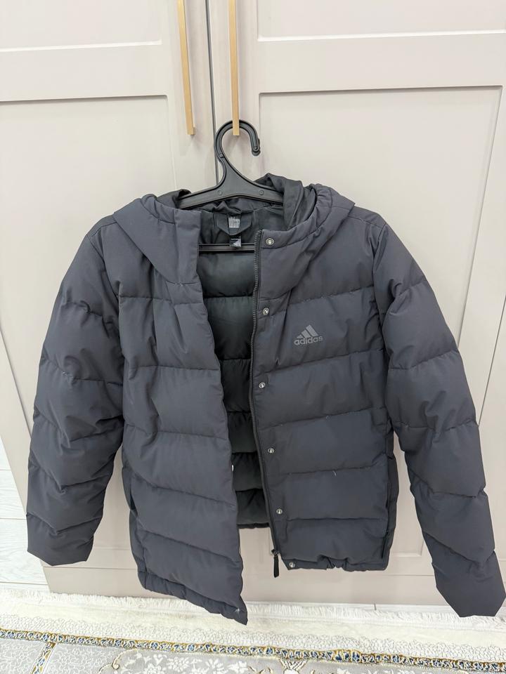Женская куртка adidas