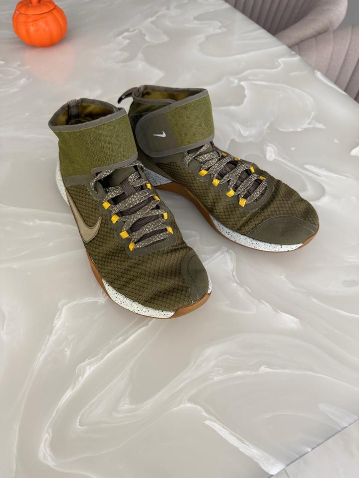 Nike