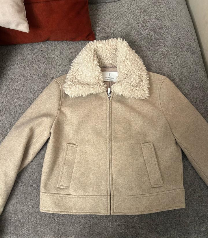 Куртка Stradivarius