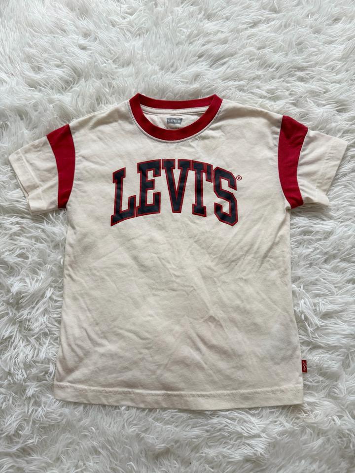 Levi's