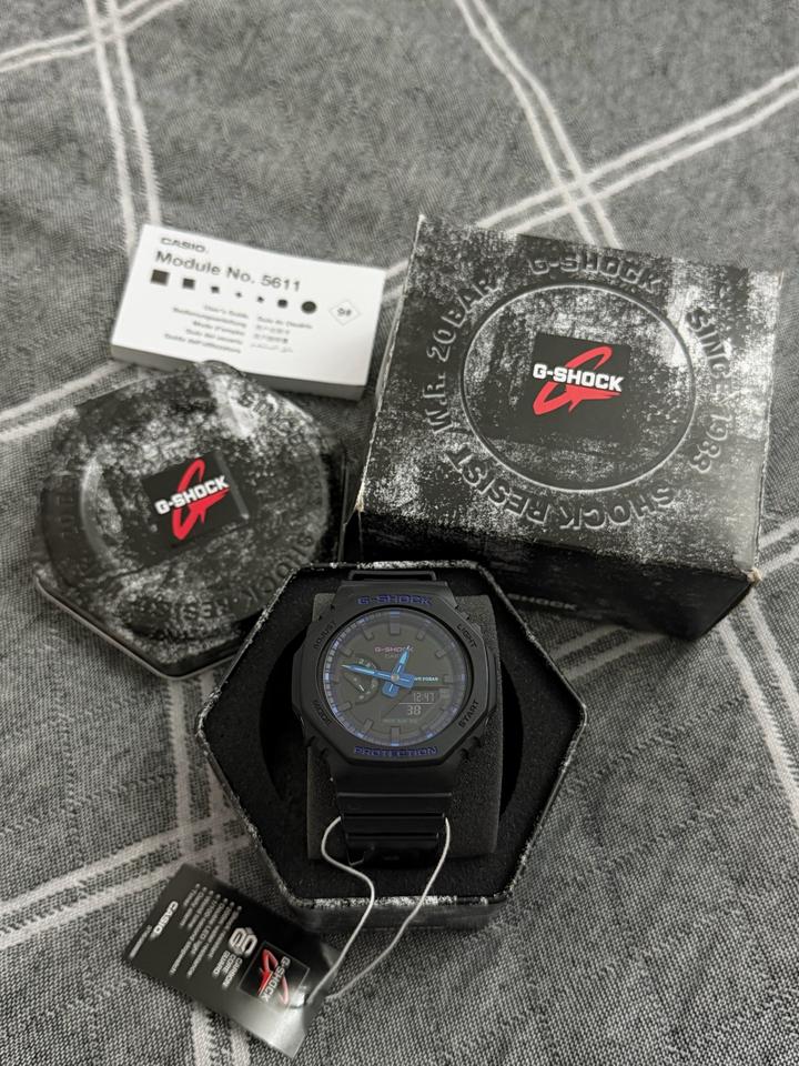Часы Casio G-Shock GA-2100VB