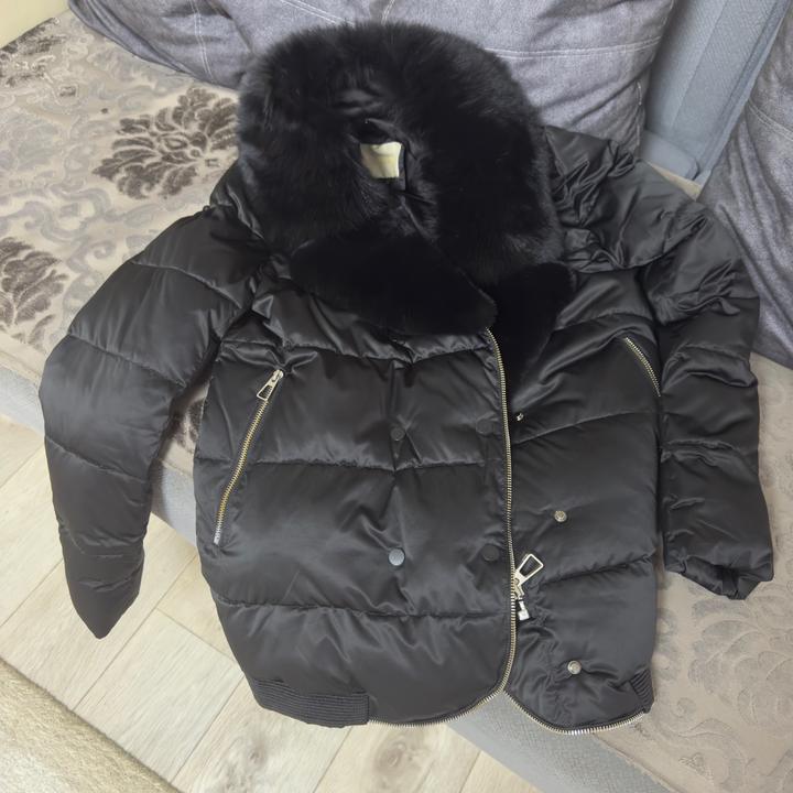 Куртка с меховым воротником натуральный max mara