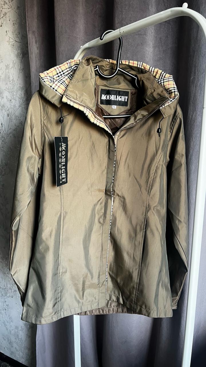 Куртка(ветровка) под Burberry