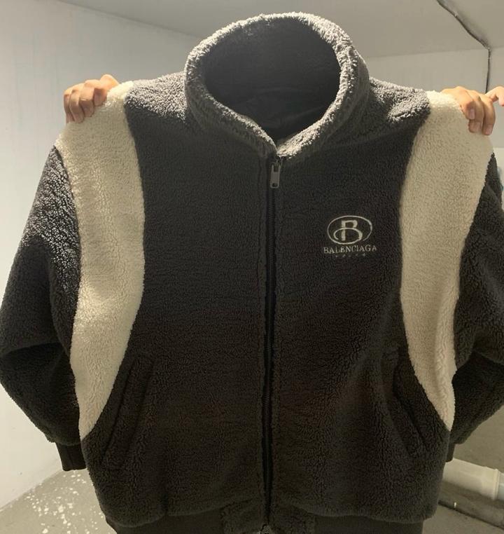 Толстовка Balenciaga