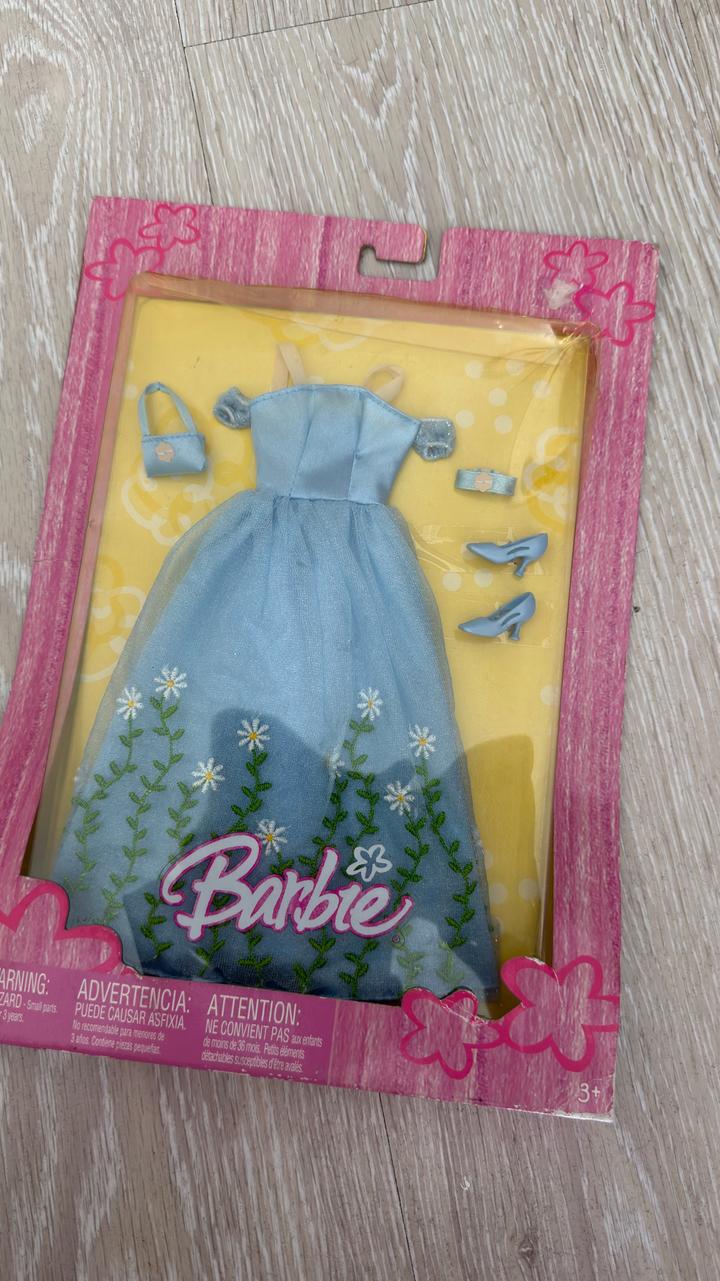 Набор одежды для куклы Barbie