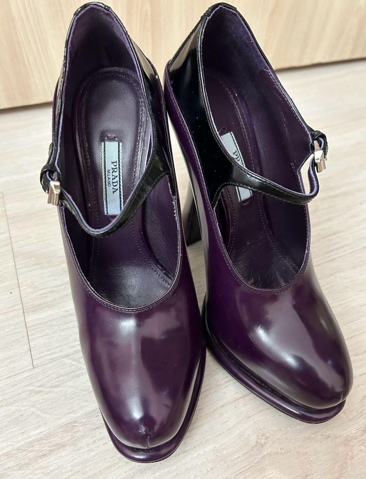 Ботильоны , закрытые туфли Prada