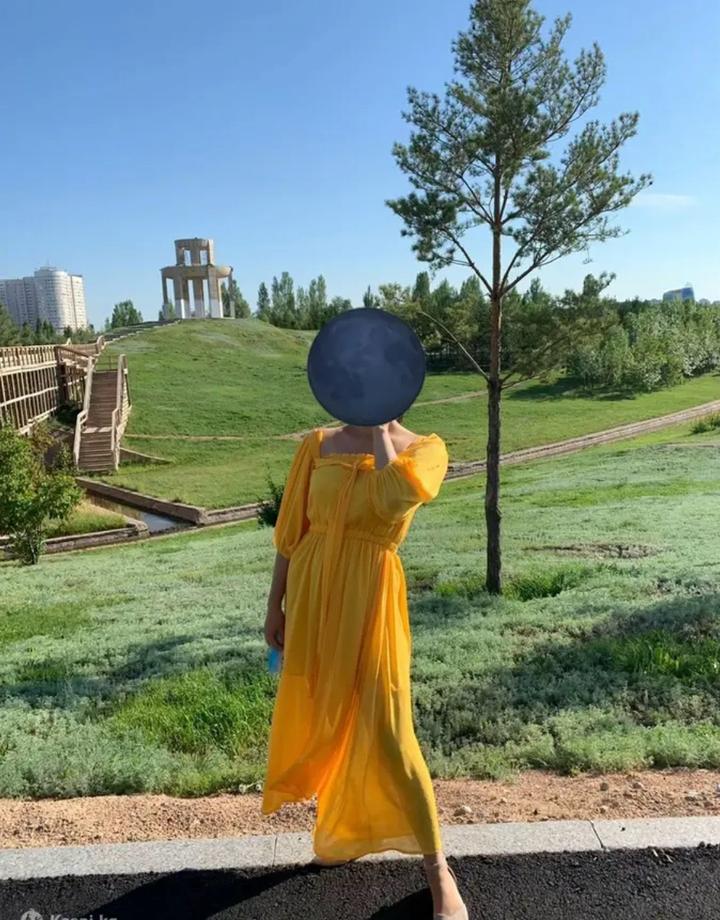 Летнее желтое платье