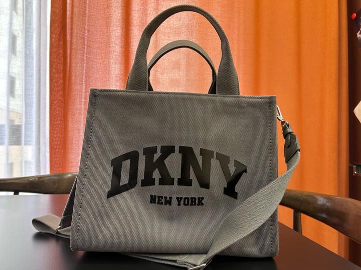 DKNY