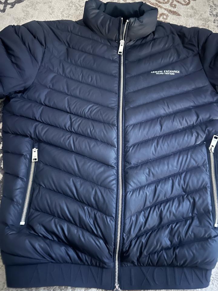 Пуховик Armani Exchange