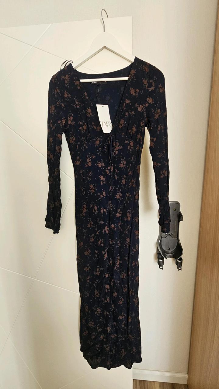 Платье Zara