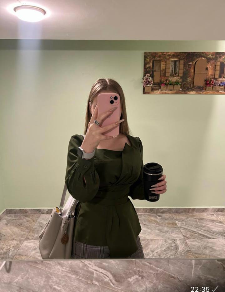 Блуза с длинным рукавом