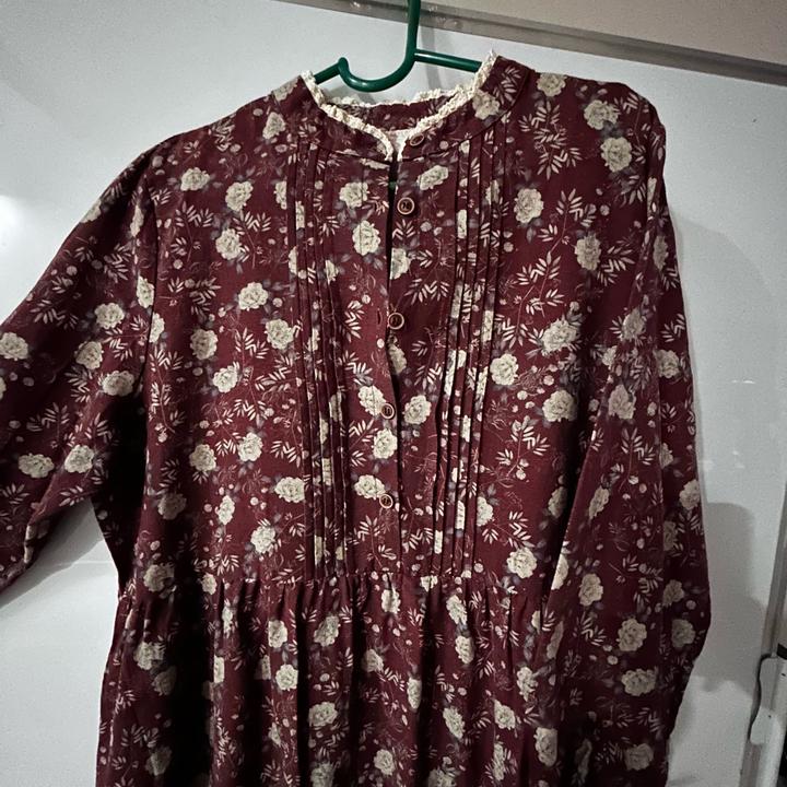NoName Платье в цветочек с кружевной отделкой. Под корейский стиль. One size.