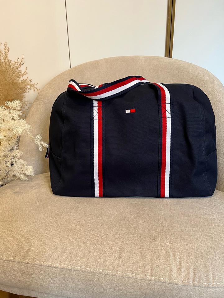 Tommy Hilfiger