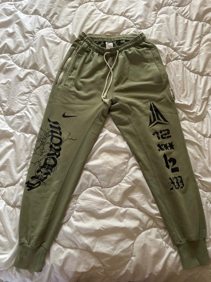 Спортивные брюки Nike