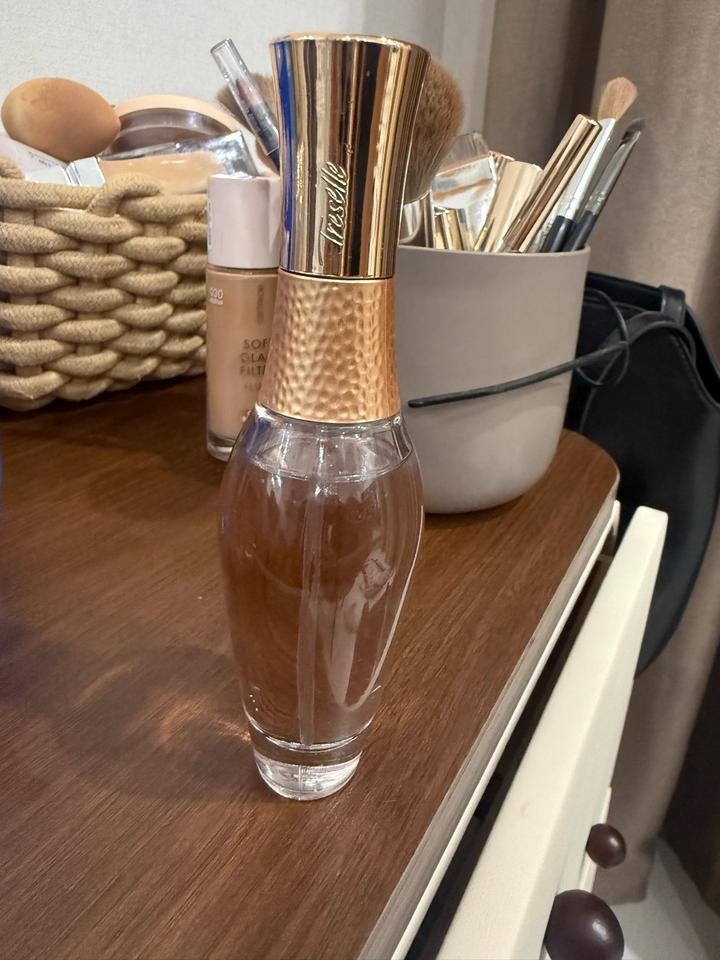 Avon Treselle