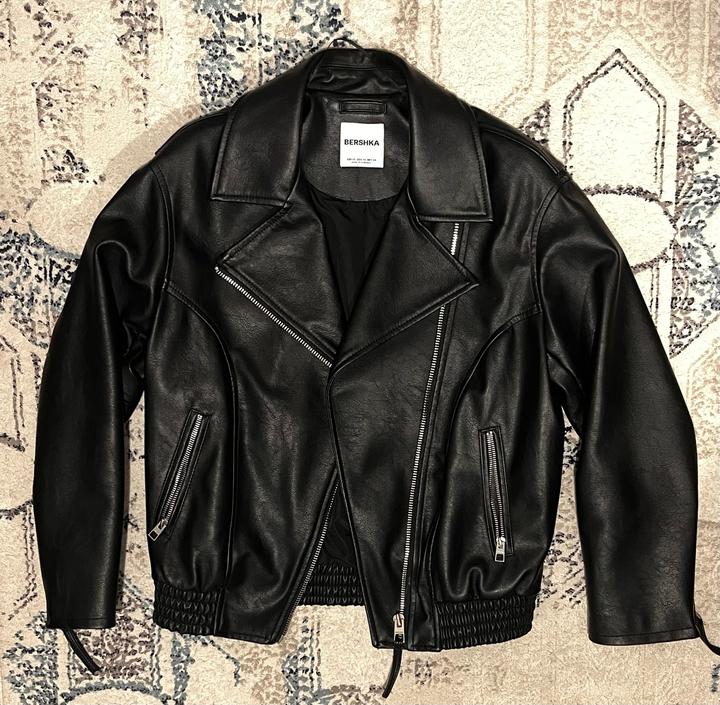 Куртка Bershka