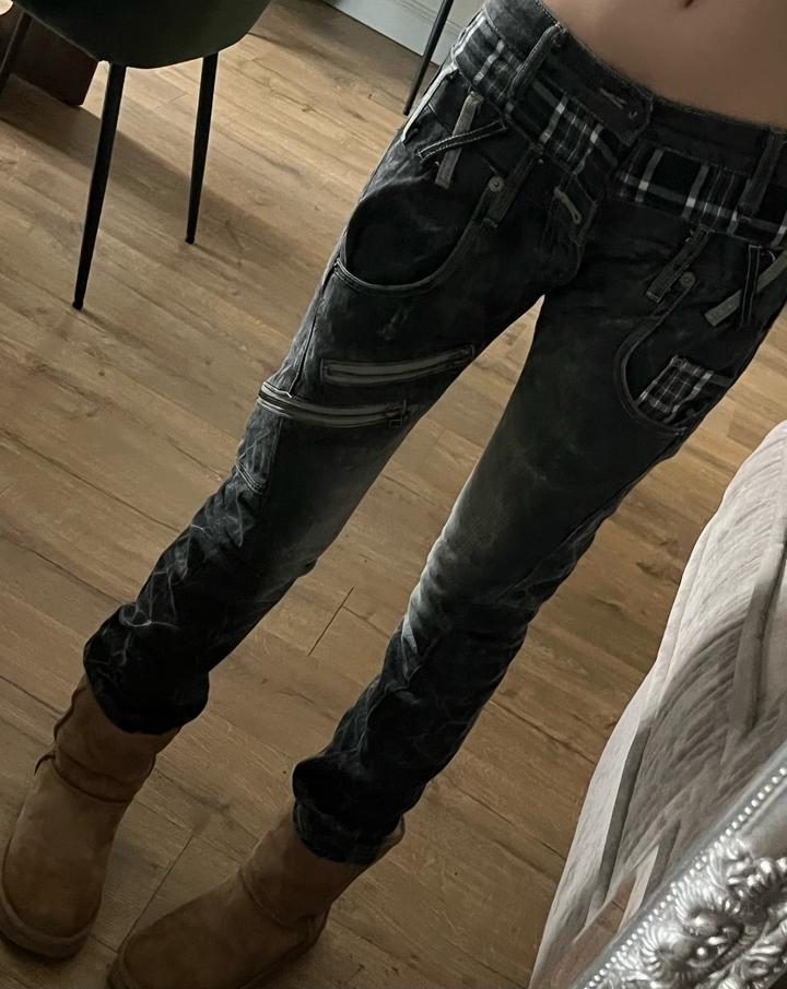 Nylaus clothing